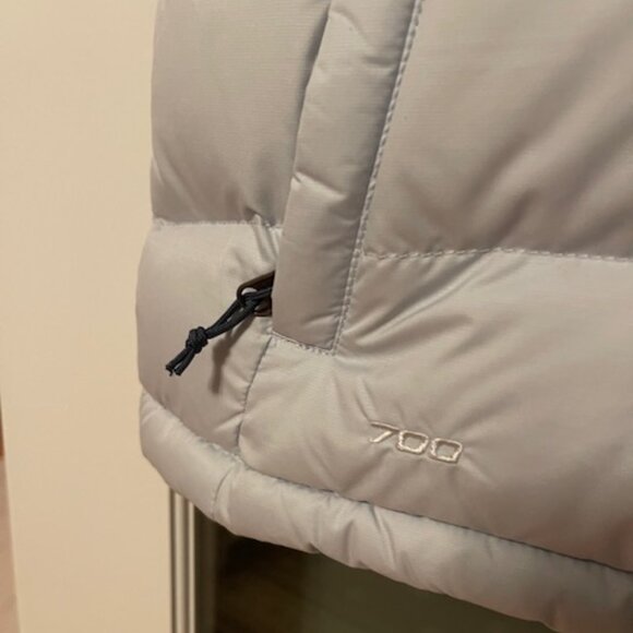 Women's NEW The NORTH FACE VEST - Picture 5 of 6